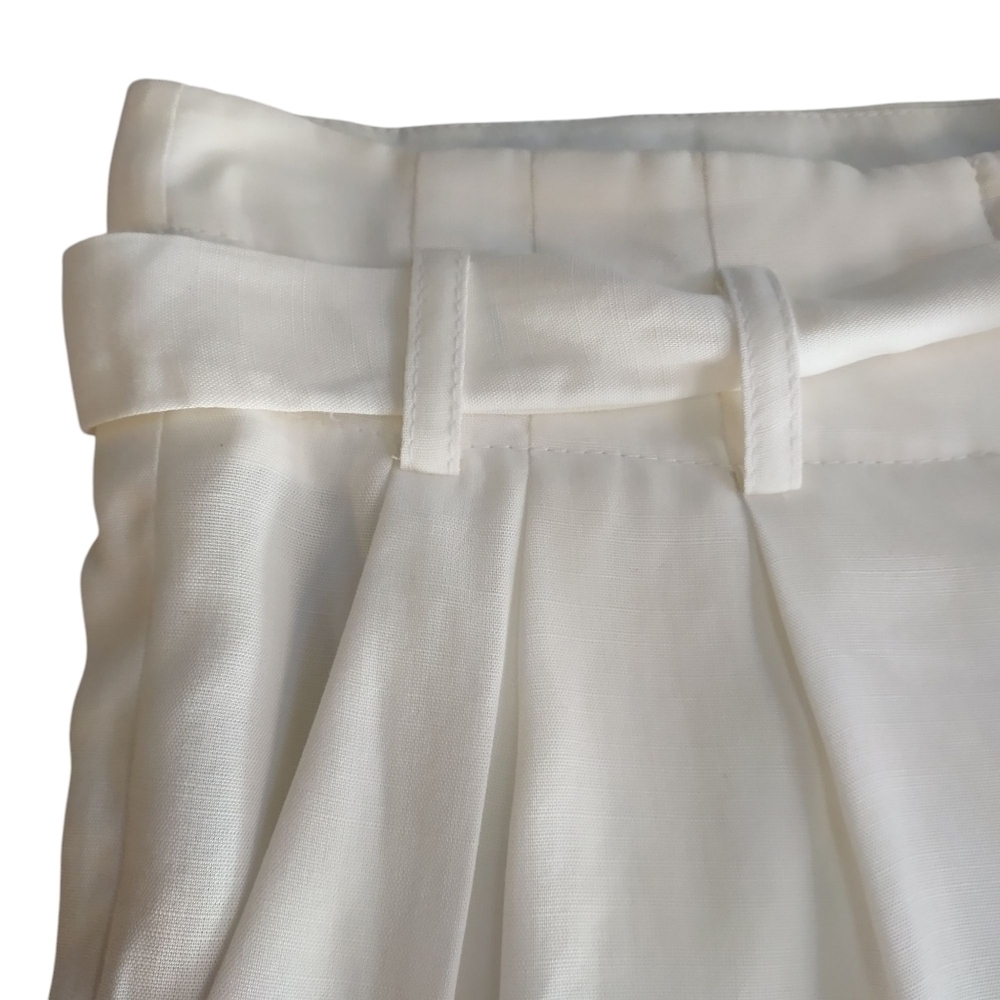 BCBGmaxAzria Women's White High Waisted Shorts Sz 0 NWT Orig $98 - Picture 6 of 10